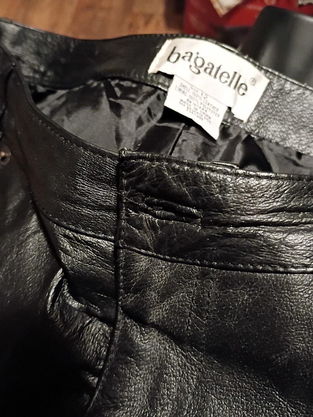 bagatelle Black Cropped Leather-Look Dress Pants. Women's Sz 12